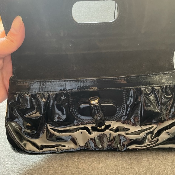 Small black Gucci clutch (authentic) - Patent Leather - Picture 4 of 8